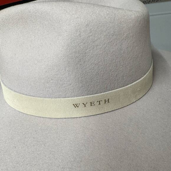 WYETH Women\'s Silver Gray River 100% Fedora Hat One Size NWT main image 4